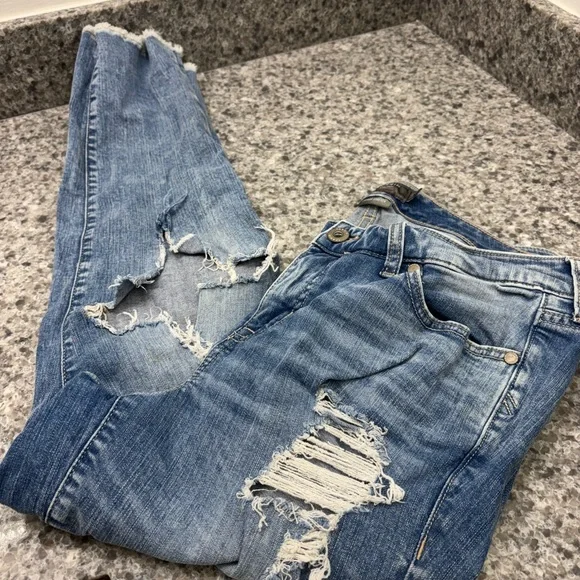 Torrid boyfriend vintage jeans - Picture 2 of 5